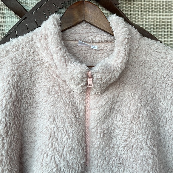 🧸 New Gap Teddy Soft Sherpa Sweatshirt 🧸 - Picture 2 of 10